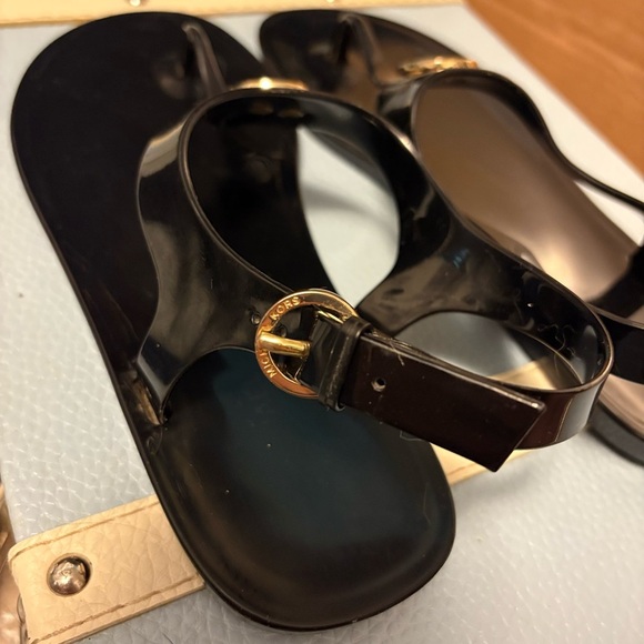 Michael Kors Black Sandals with Gold Emblem - Picture 7 of 9